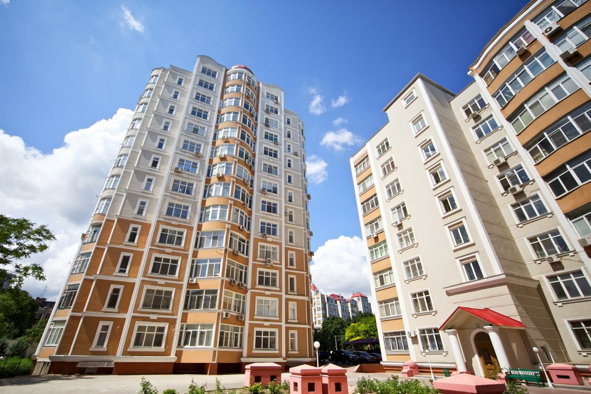 Продажа четырехкомнатной квартиры в ЖК "Дома Каркашадзе"