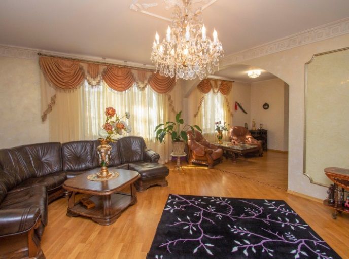 Дом в классическом стиле на Чубаевке, 5 соток ID 39588 (Фото 6)