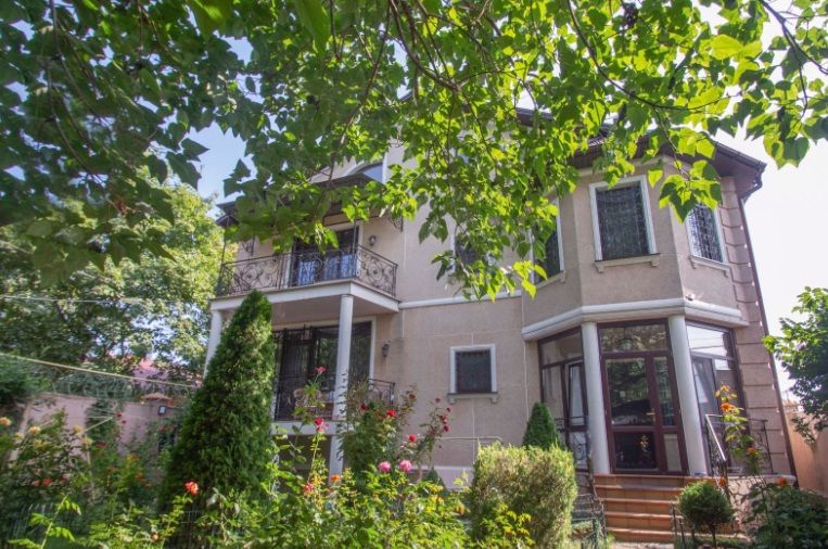 Дом в классическом стиле на Чубаевке, 5 соток ID 39588 (Фото 2)