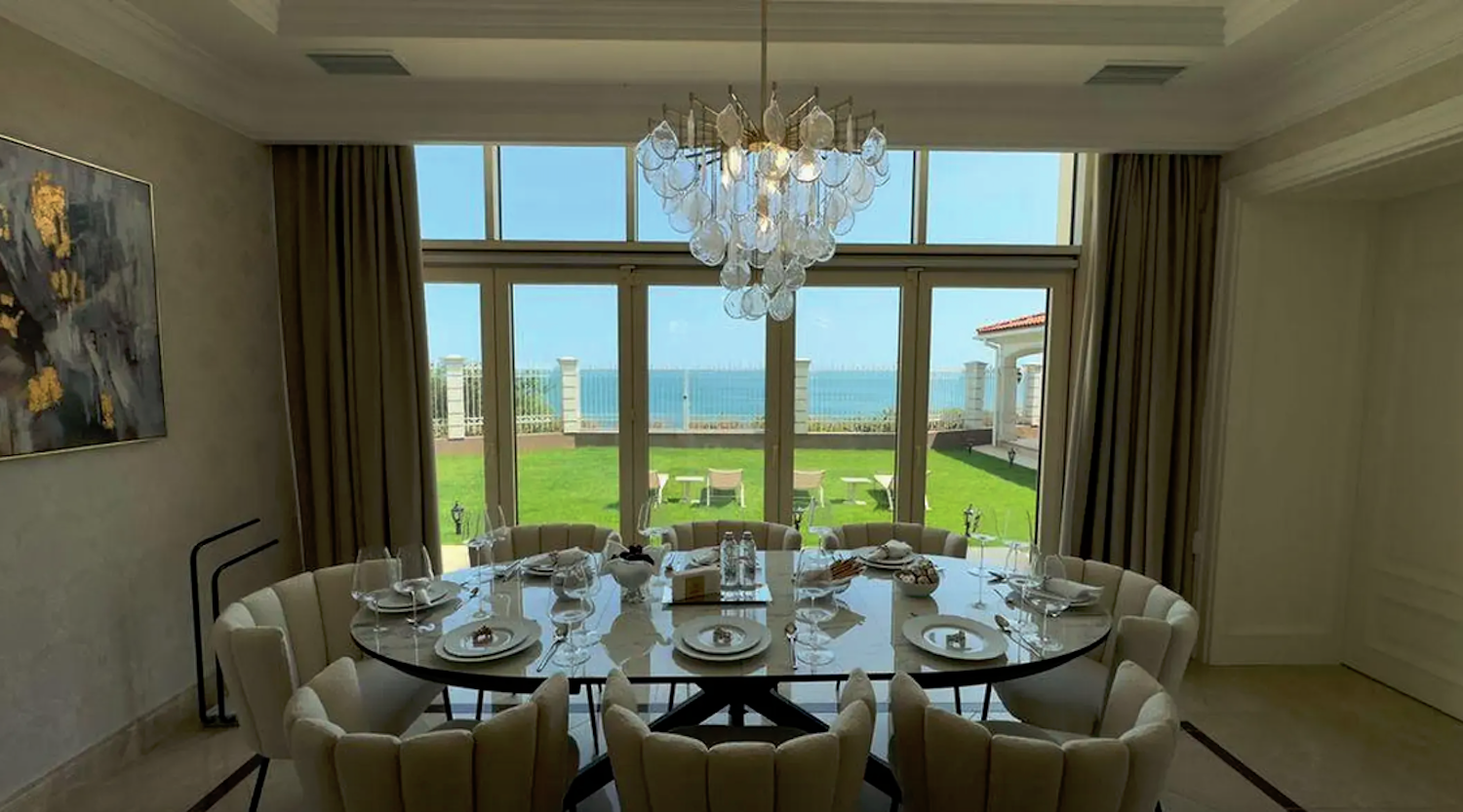 В продаже дом с ремонтом и панорамным видом моря! Бассейн. 12 соток. ID 24246 (Фото 1)