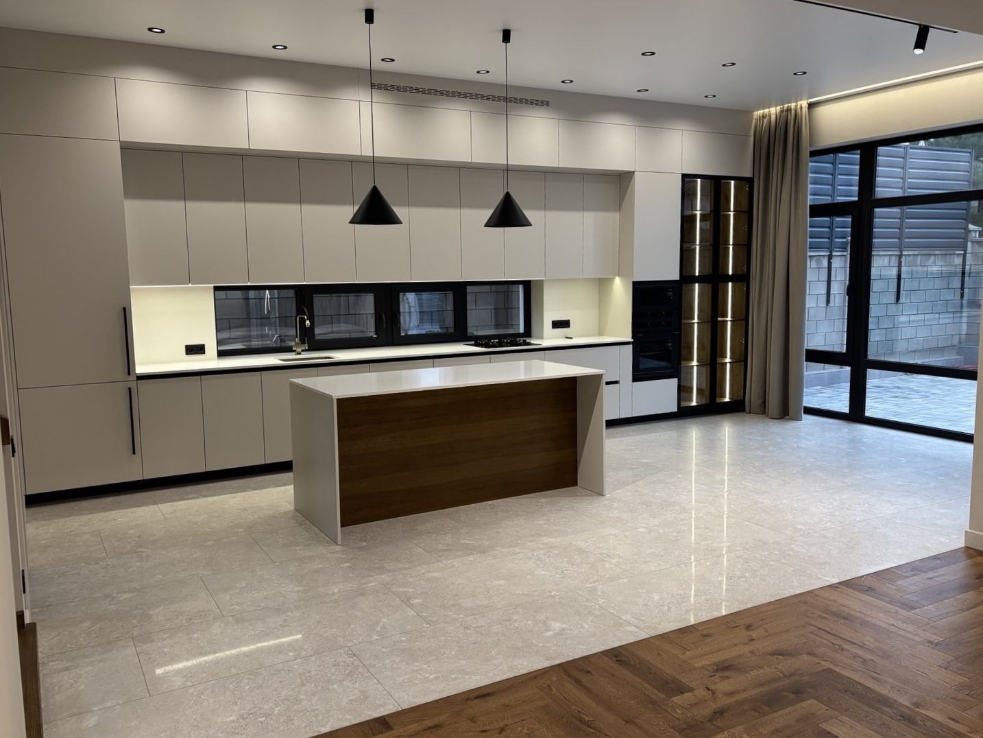 Новый дом с ремонтом и мебелью в Совиньоне у моря. ID 53951 (Фото 1)