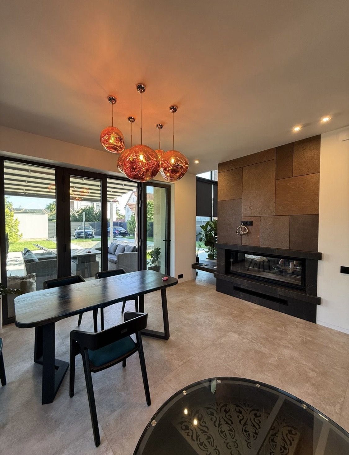 Современный дом с камином и бассейном на 10 ст. Б. Фонтана. ID 54020 (Фото 4)