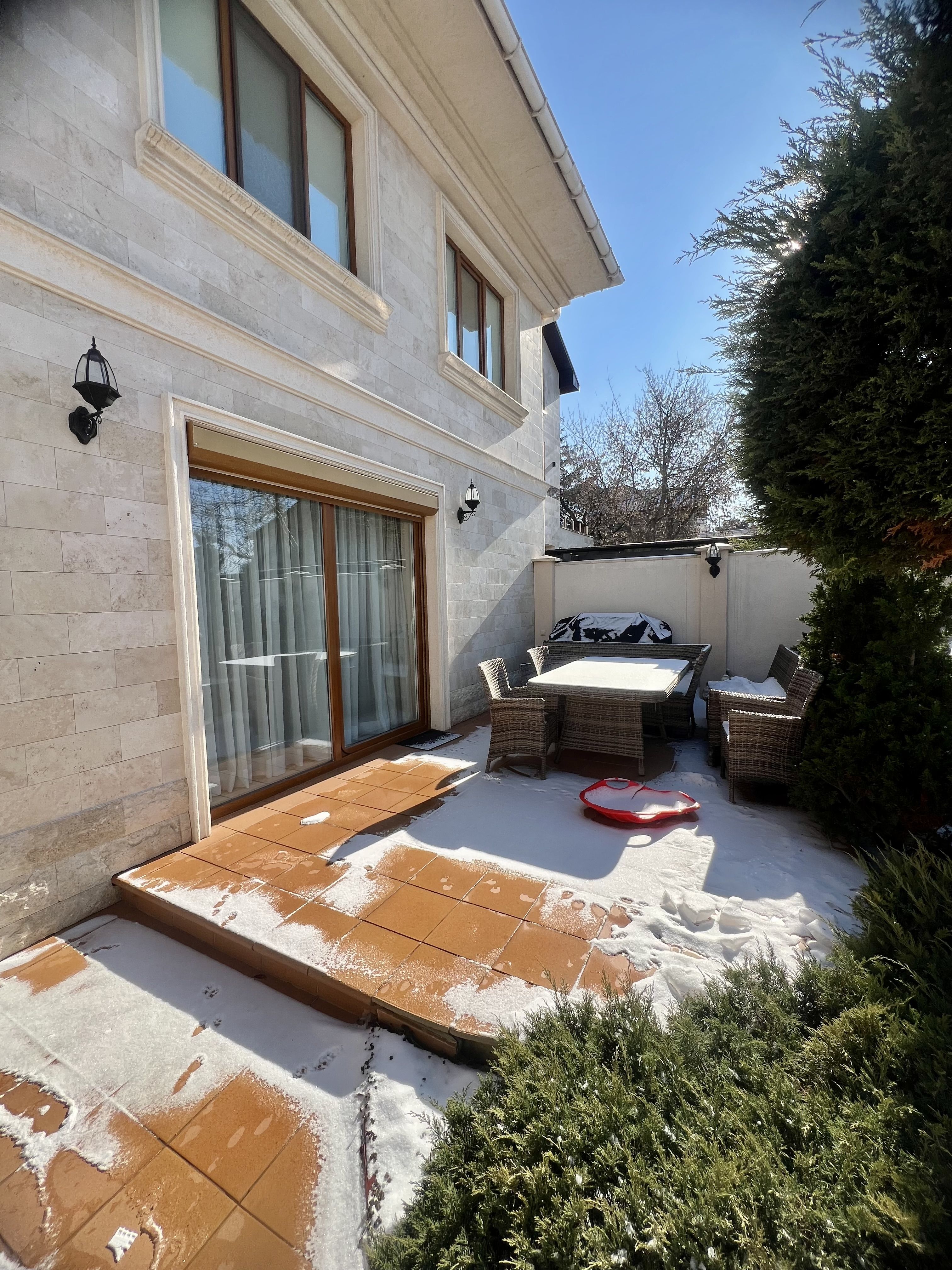 Продам двухэтажный дом возле моря, ул.Гаршина. ID 3826 (Фото 2)