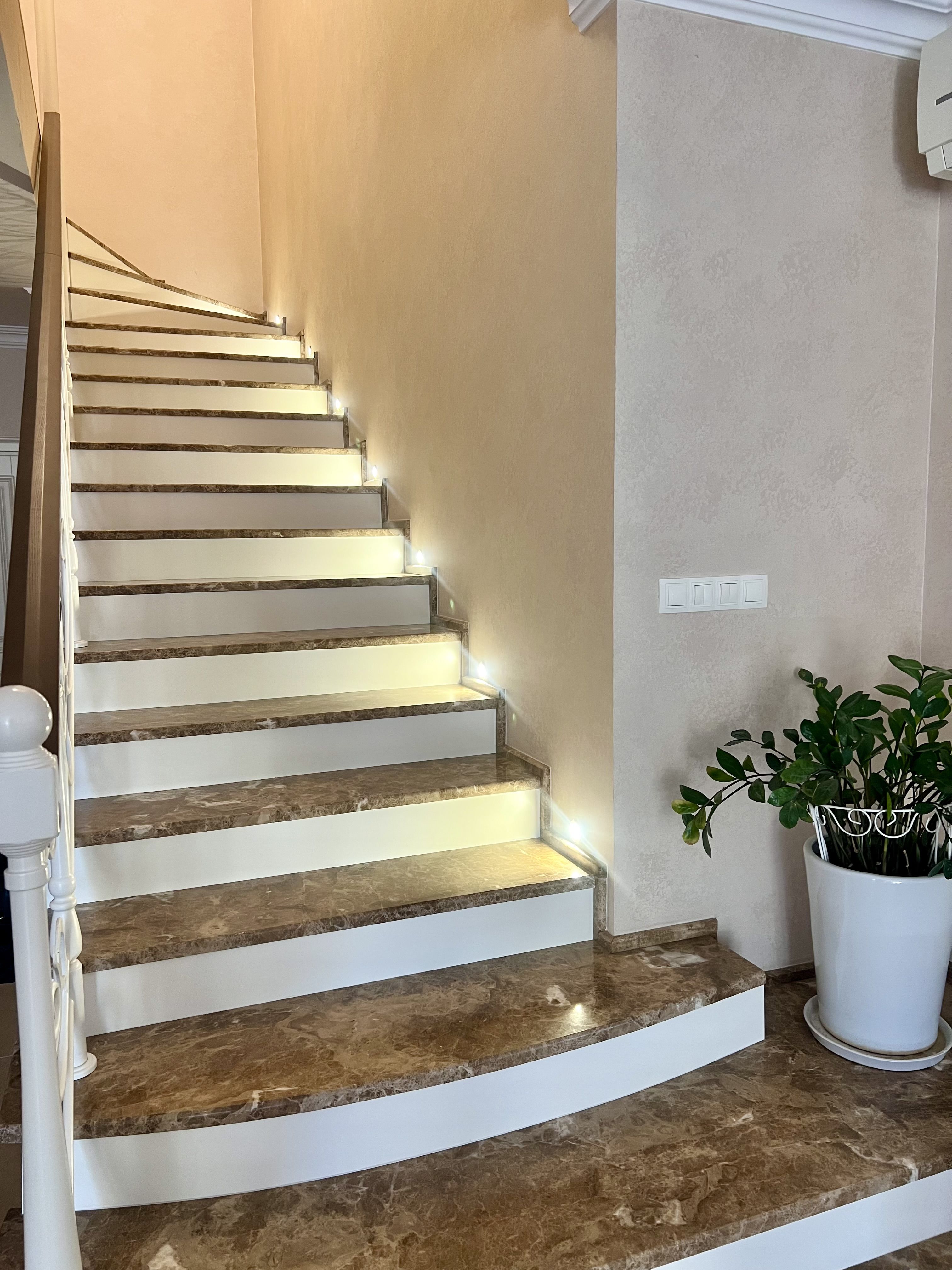 Продам двухэтажный дом возле моря, ул.Гаршина. ID 3826 (Фото 12)