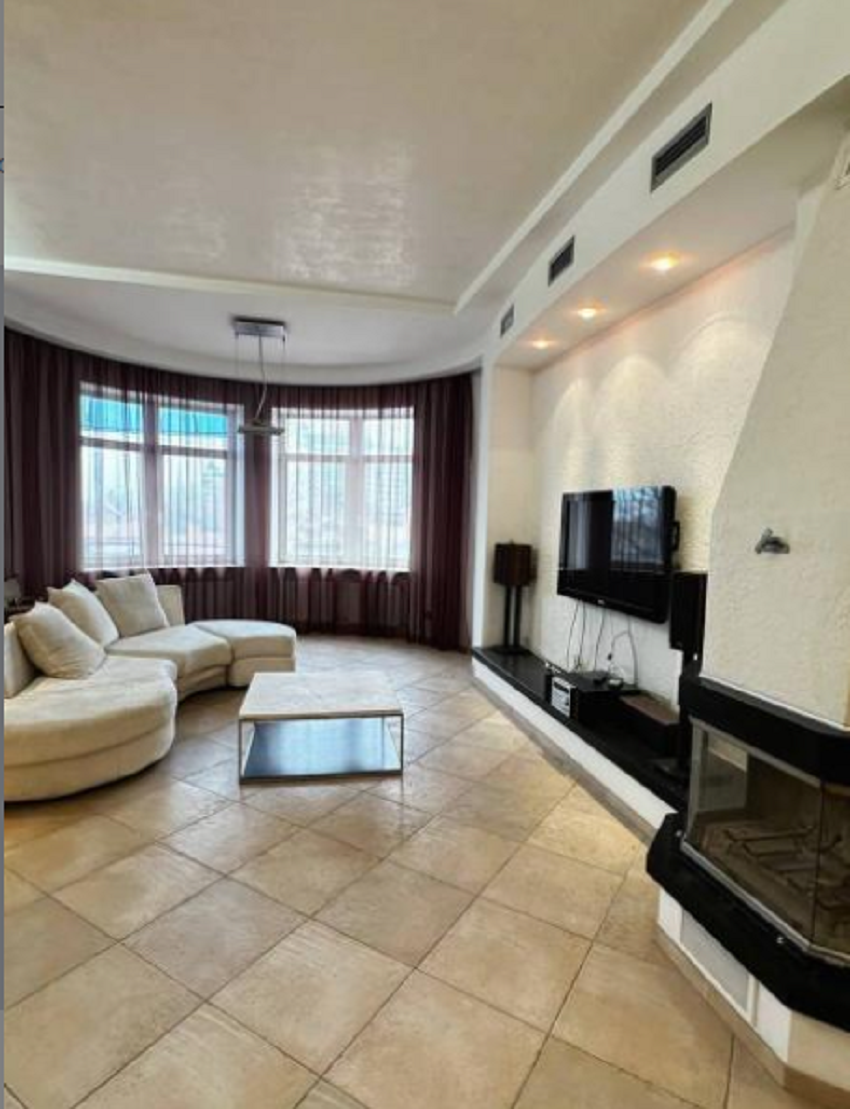 Продается трехкомнатная квартира в Мукачевском переулке ID 54050 (Фото 8)