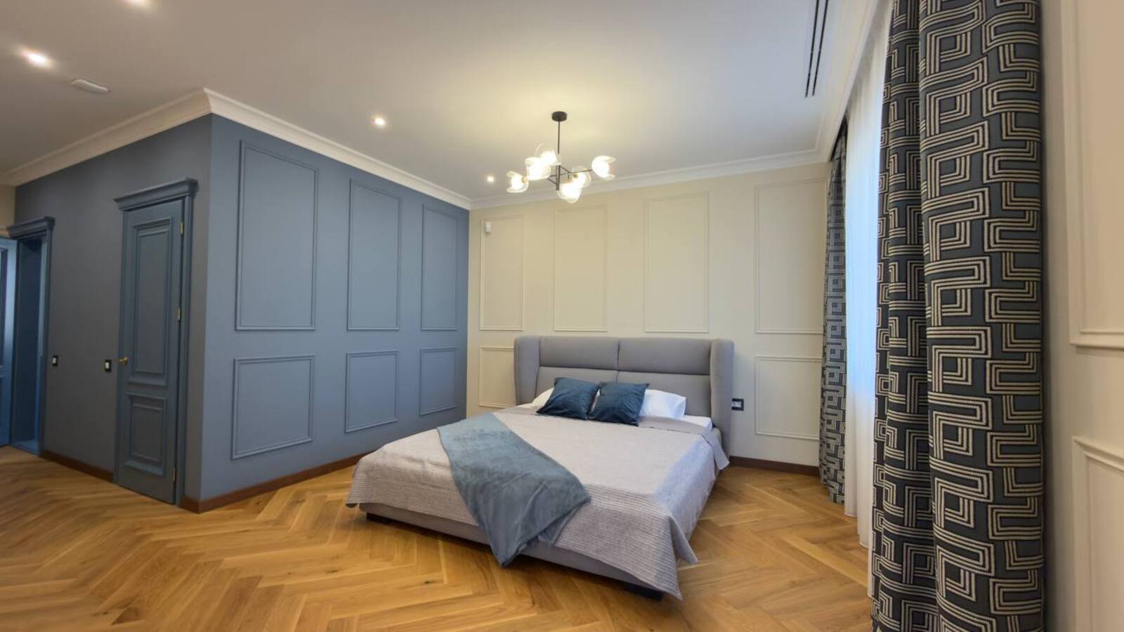 Новый премиальный дом 330 м² с бассейном в Совиньоне ID 54053 (Фото 9)