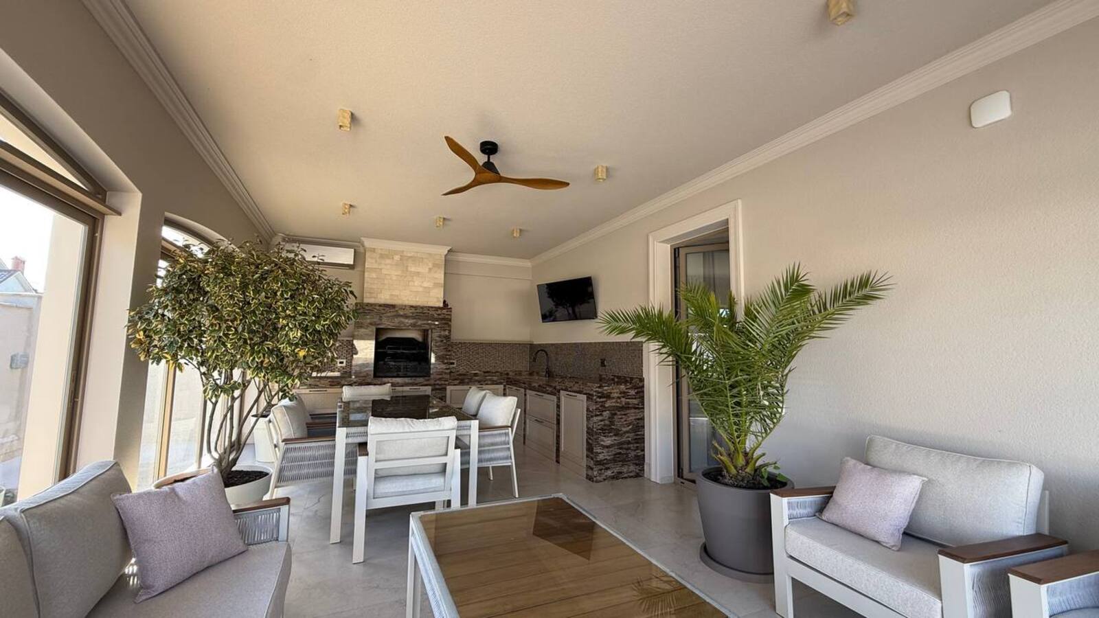 Новый премиальный дом 330 м² с бассейном в Совиньоне ID 54053 (Фото 23)