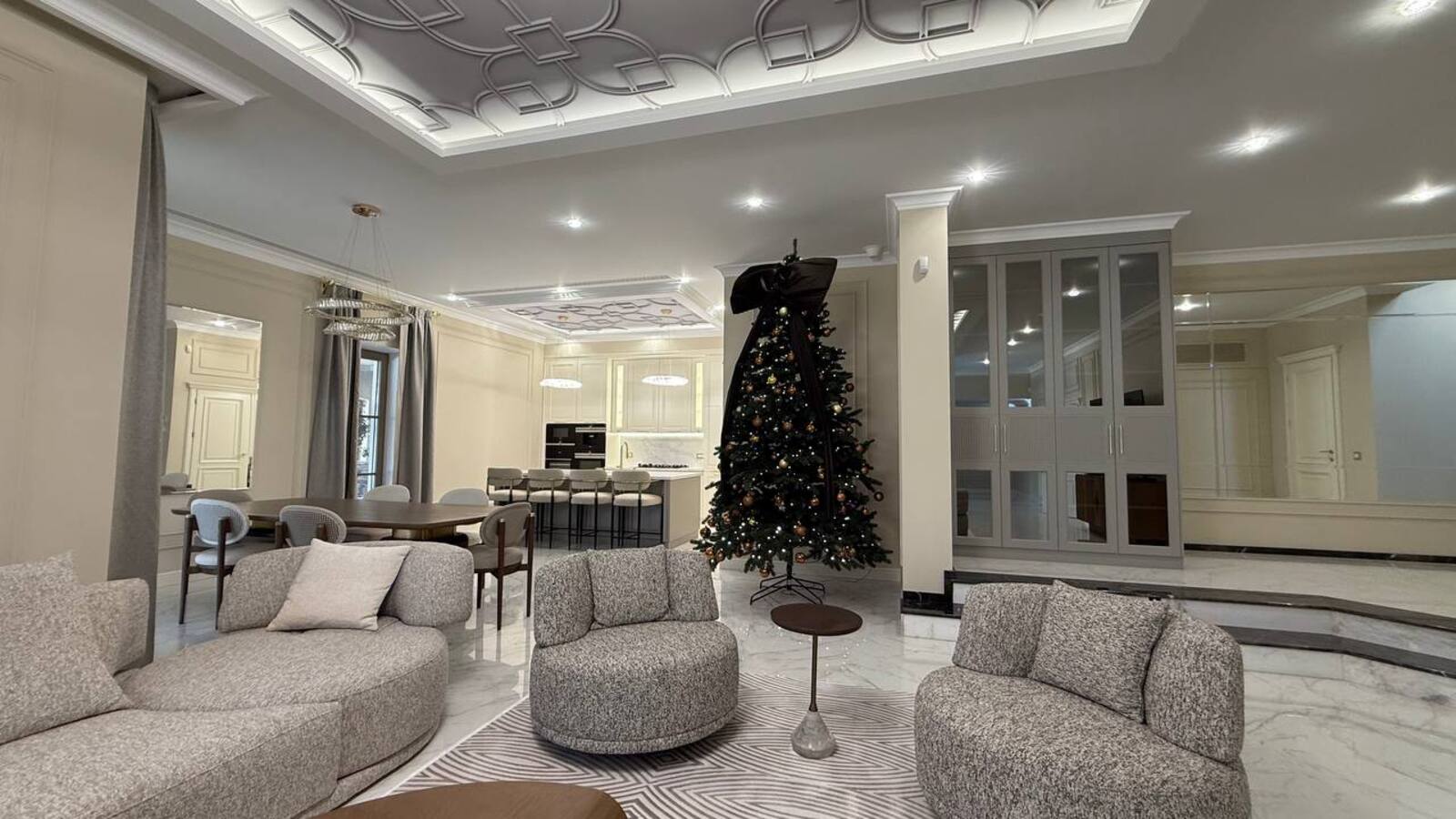 Новый премиальный дом 330 м² с бассейном в Совиньоне ID 54053 (Фото 4)