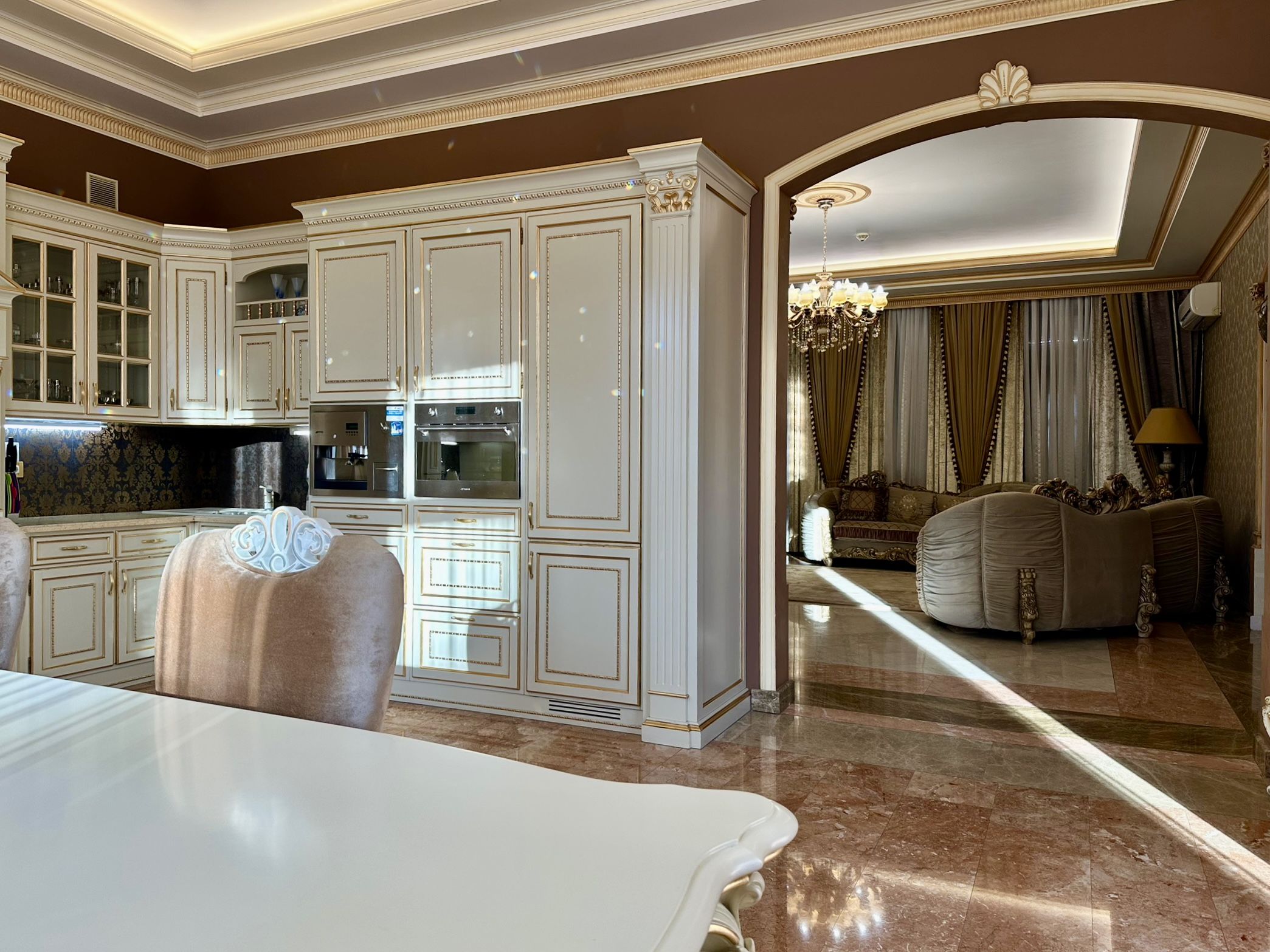 Особняк с бассейном в закрытом элитном кооператив на 11 ст.Б.Фонтана. ID 8 (Фото 9)