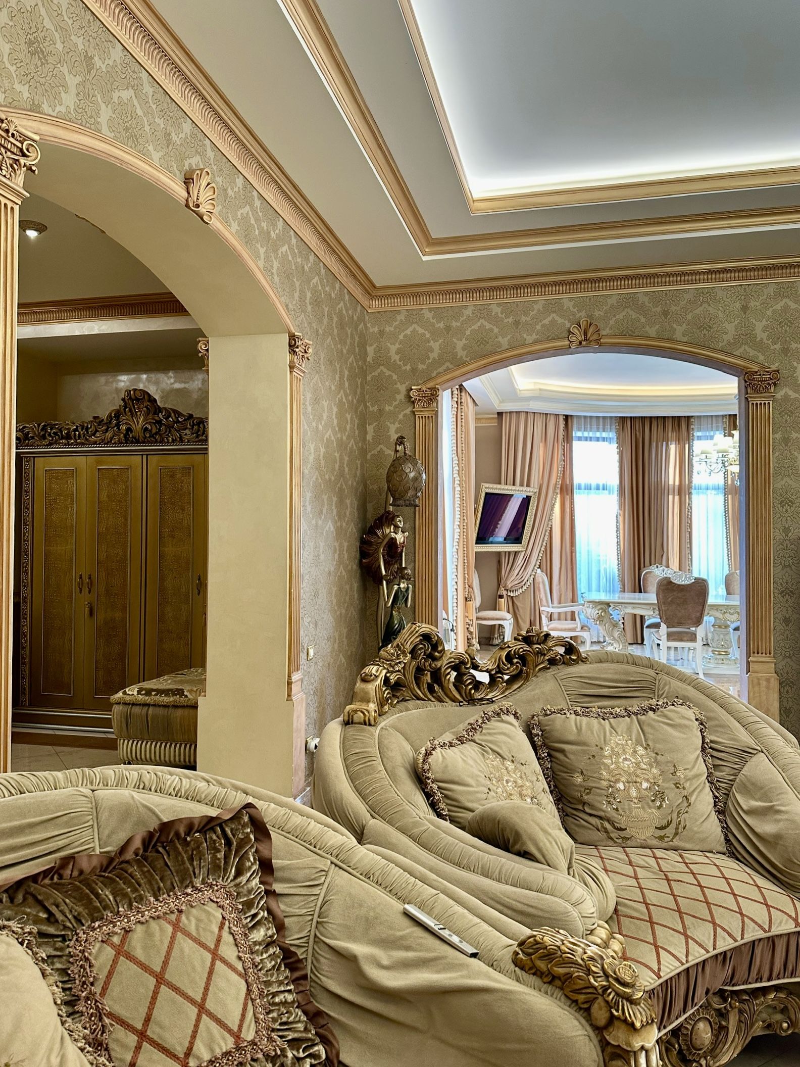 Особняк с бассейном в закрытом элитном кооператив на 11 ст.Б.Фонтана. ID 8 (Фото 6)