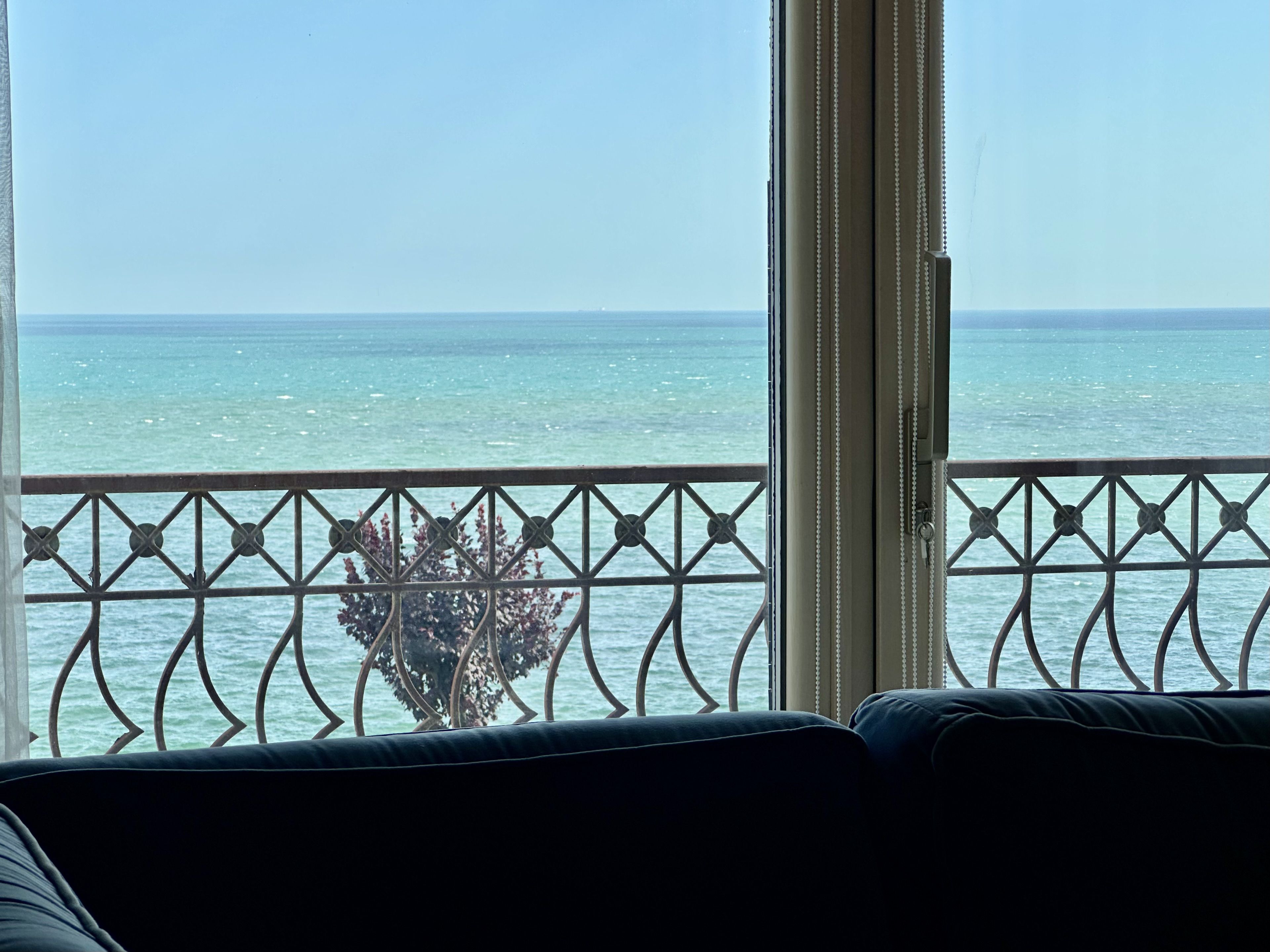 Элитный особняк 1100 м² на 1-й линии моря в Сосновом берегу ID 52200 (Фото 8)