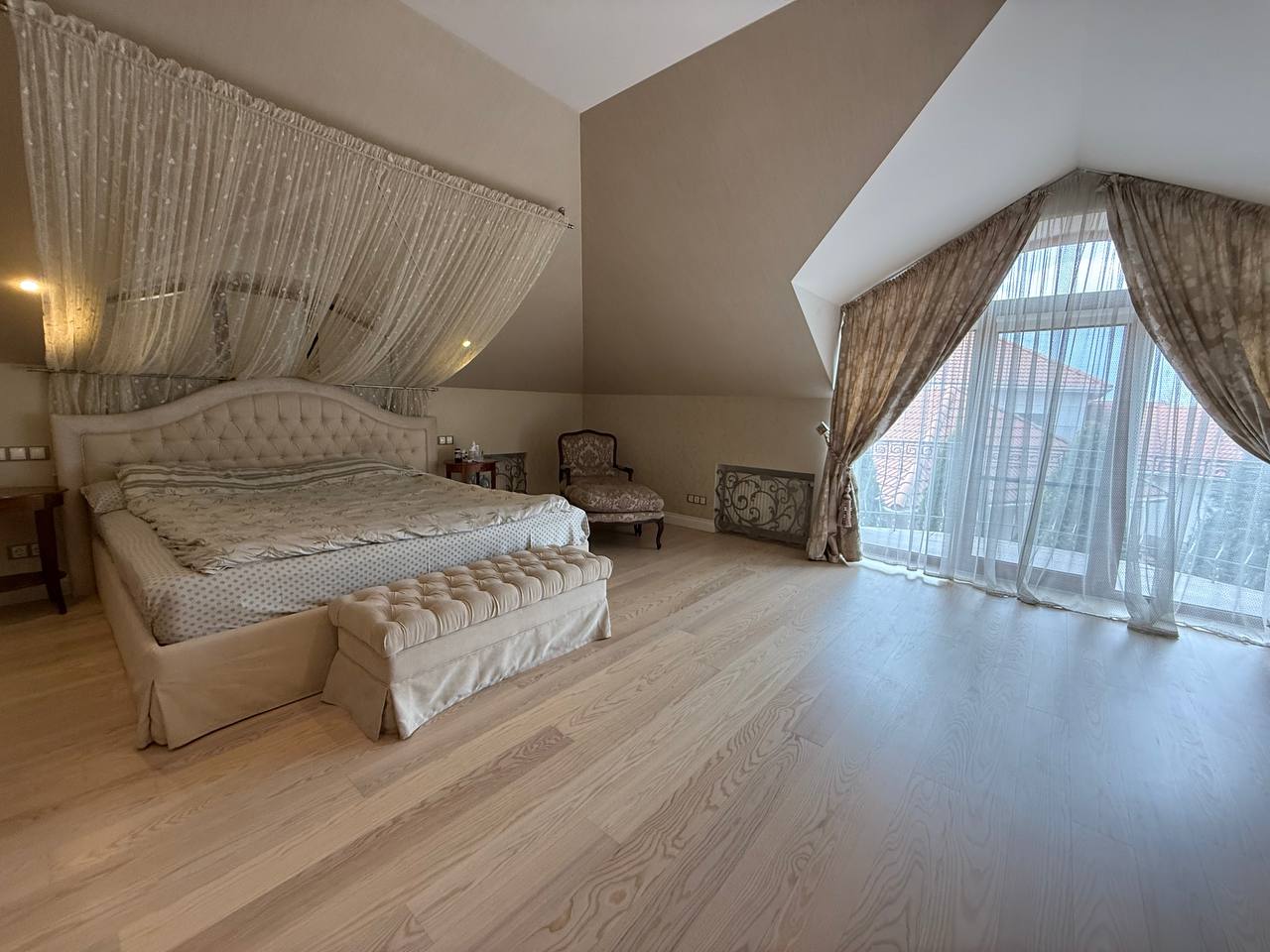 Дом на 15 сотках в бассейном в Совиньоне  ID 54179 (Фото 13)