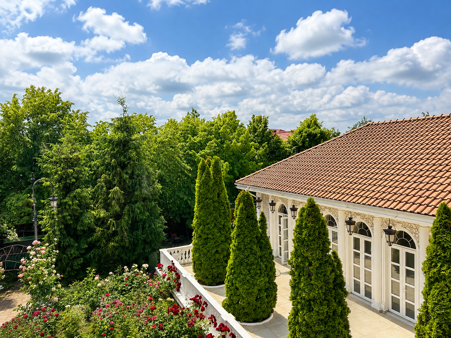 Элитный особняк с бассейном и SPA в Совиньоне, участок - 20 соток ID 28367 (Фото 2)
