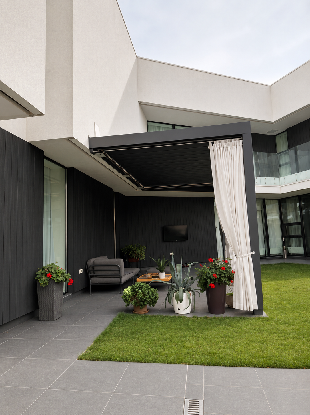 Современный дом на 10 Фонтана: 450 м² комфорта и технологий ID 52254 (Фото 3)