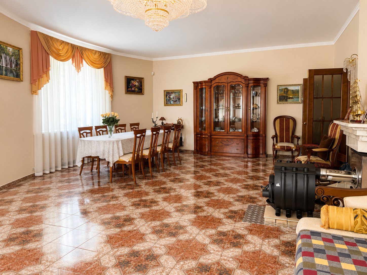 Дом 430 м² с бассейном и участком 15 соток у моря в Киевском районе. ID 54371 (Фото 7)
