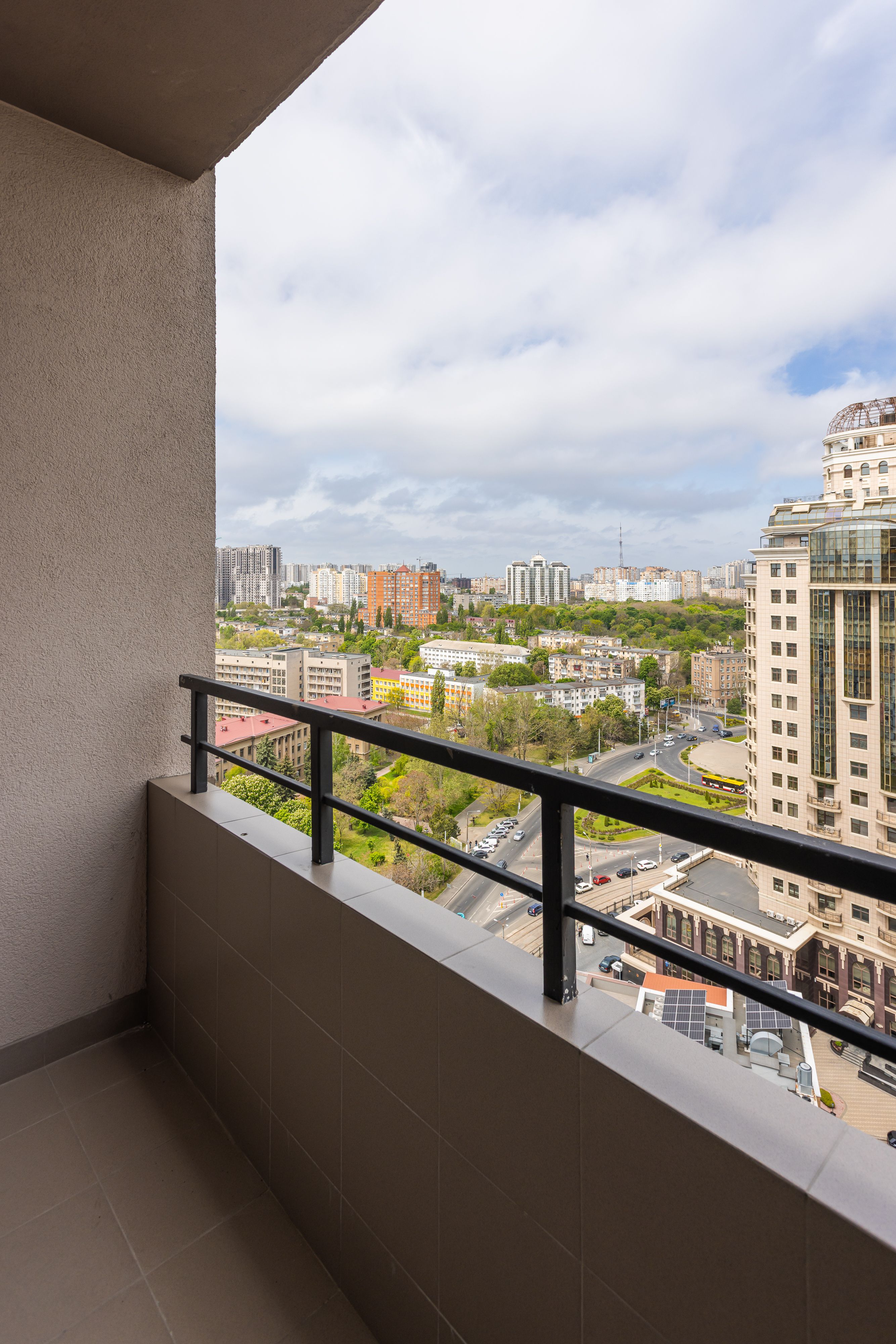 Продажа 2-х комнатной квартиры, ЖК «RODOS» Аркадия ID 54451 (Фото 19)